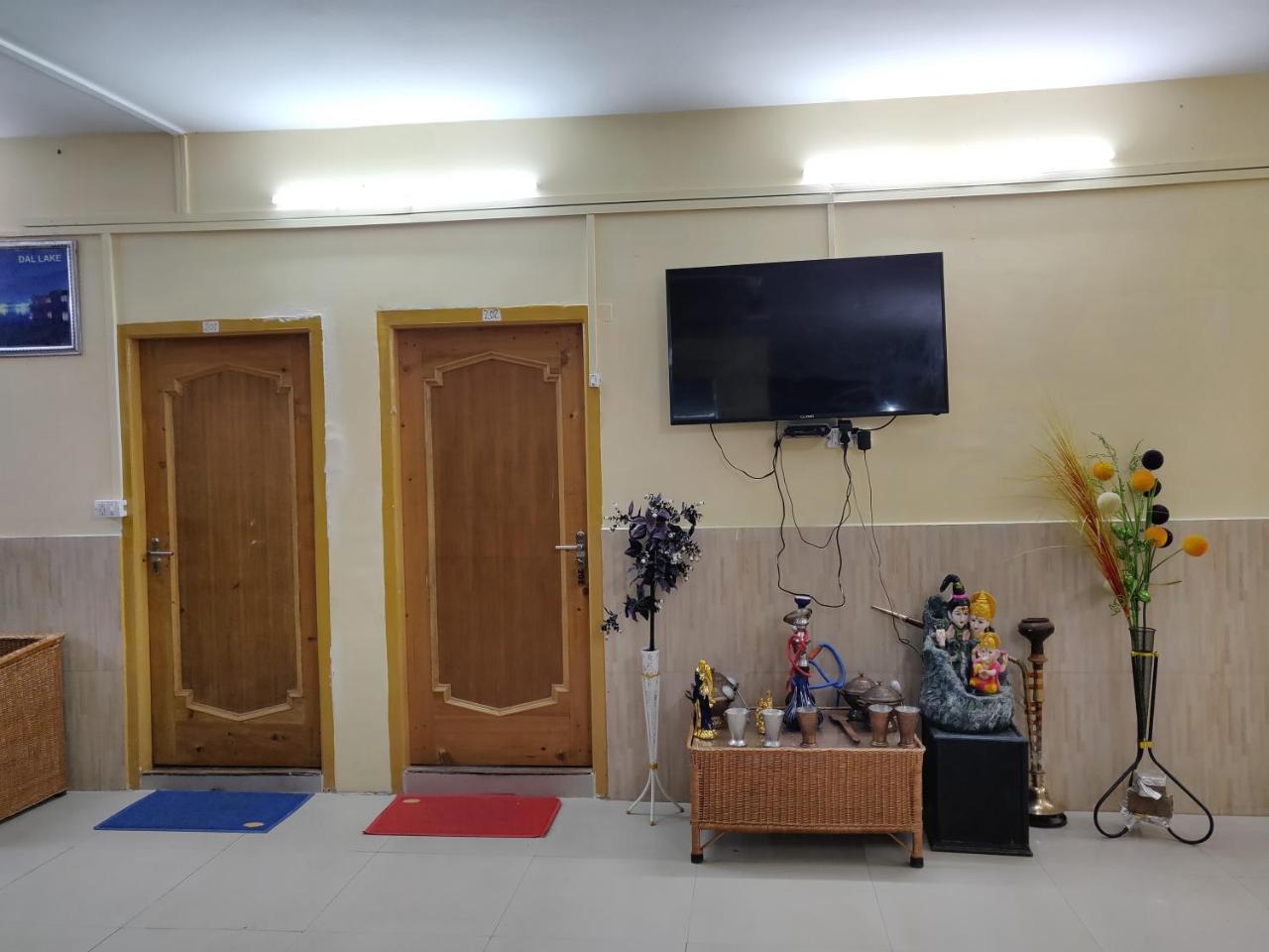 Hotel Rl Dreamland Kud Bagian luar foto
