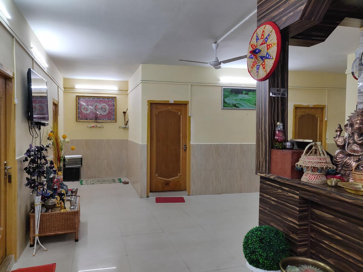 Hotel Rl Dreamland Kud Bagian luar foto