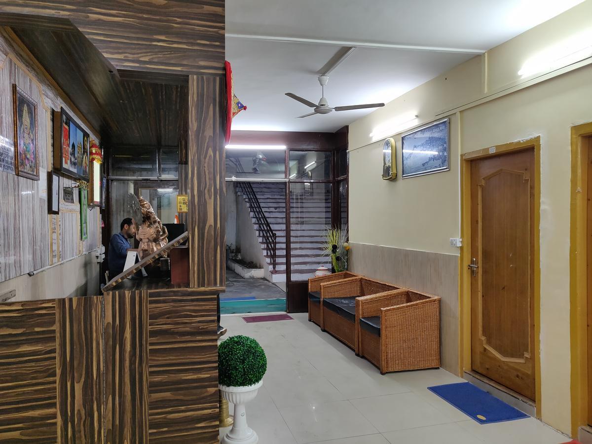 Hotel Rl Dreamland Kud Bagian luar foto