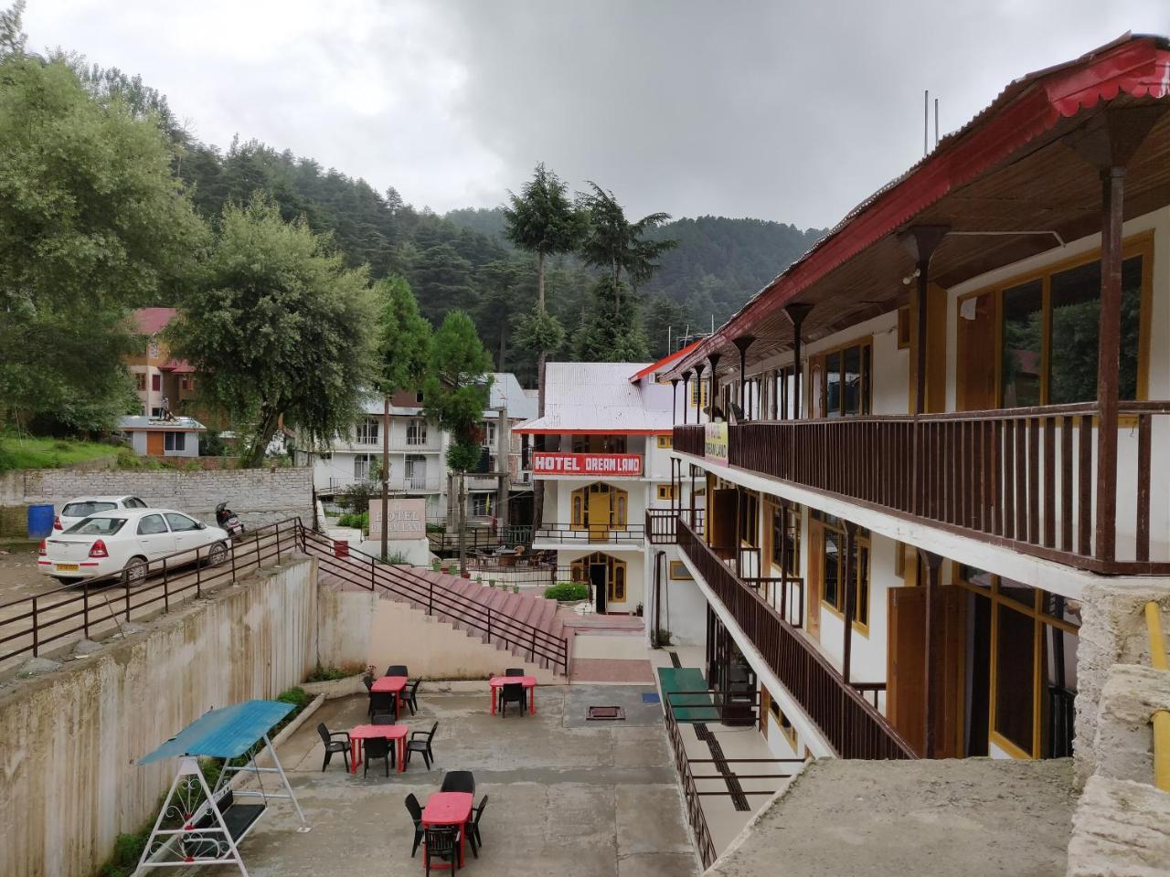 Hotel Rl Dreamland Kud Bagian luar foto