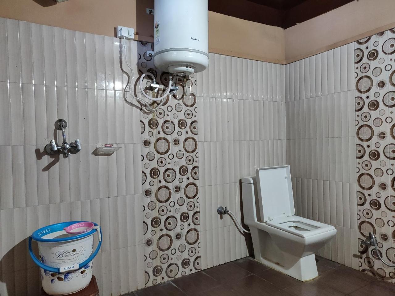Hotel Rl Dreamland Kud Bagian luar foto